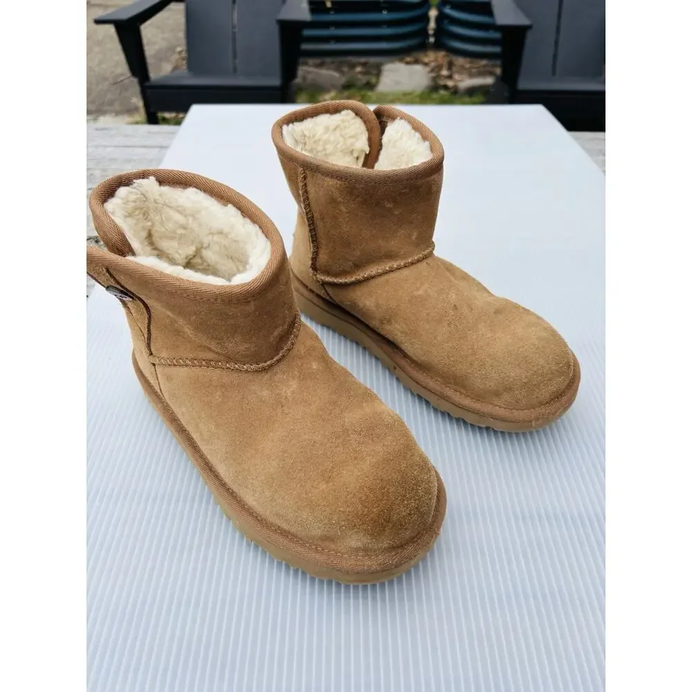 UGG Youth Jona Chestnut Suede Shearling Mini‎ Boots Size 2 Kids